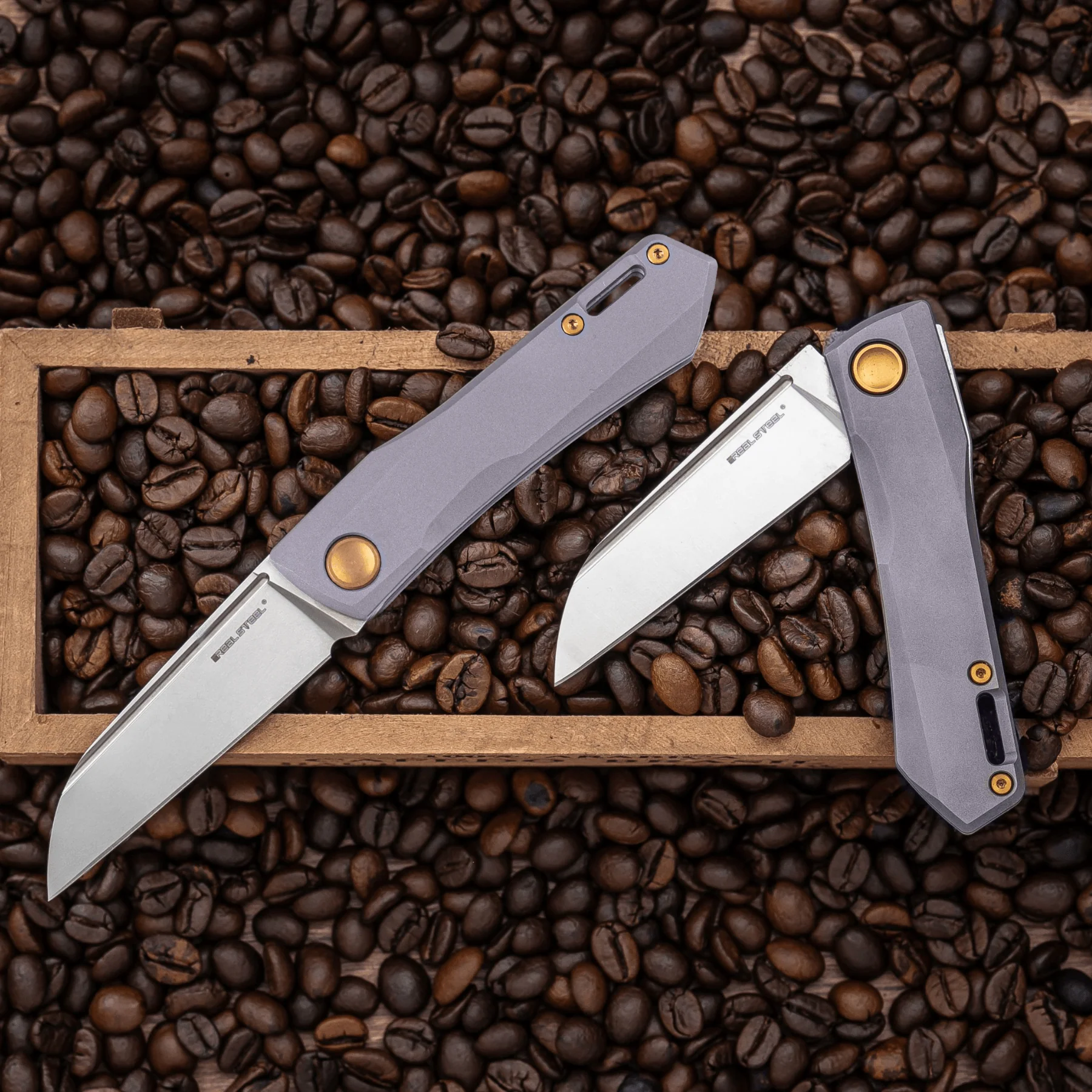 Solis Titanium - Image 13
